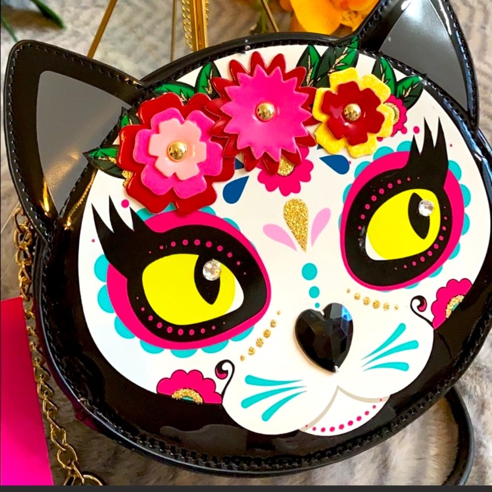 NWT BETSEY JOHNSON SUGAR SKULL CAT CROSSBODY PURSE